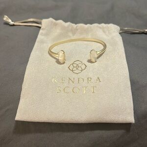 Kendra Scott bracelet